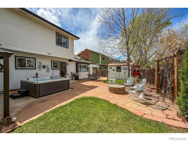 2277 Spinnaker Circle, Longmont, CO 80503