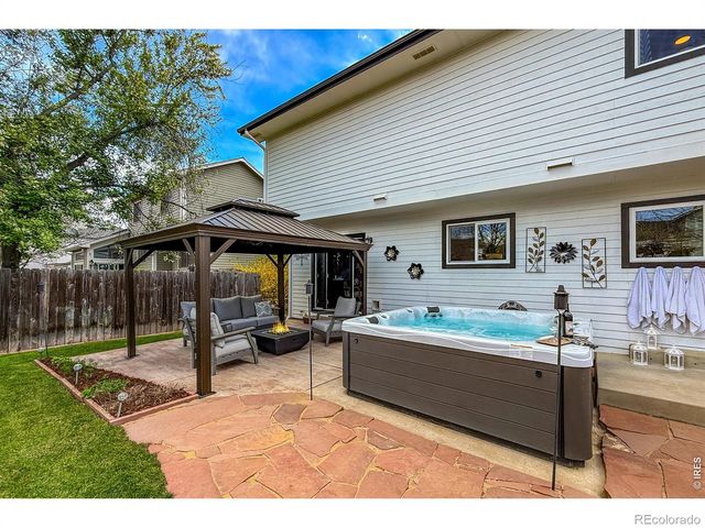 2277 Spinnaker Circle, Longmont, CO 80503