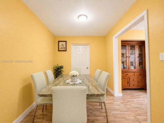 2160 NW 98th St, Miami, FL 33147