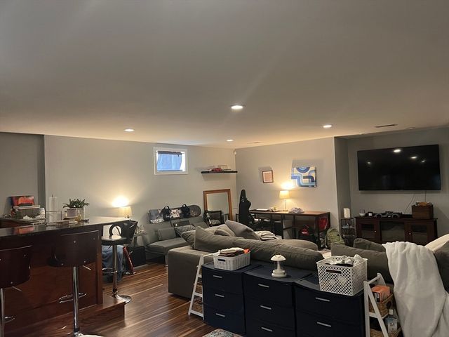 609 Detroit St, Fall River, MA 02721