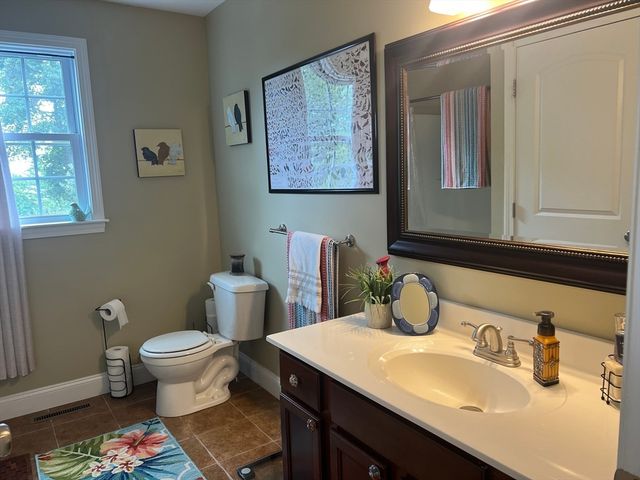 609 Detroit St, Fall River, MA 02721
