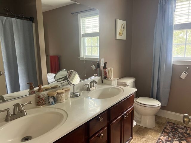 609 Detroit St, Fall River, MA 02721