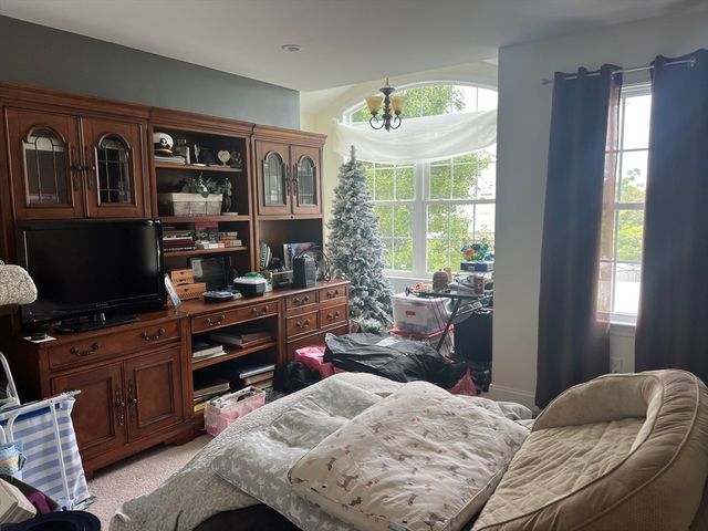 609 Detroit St, Fall River, MA 02721