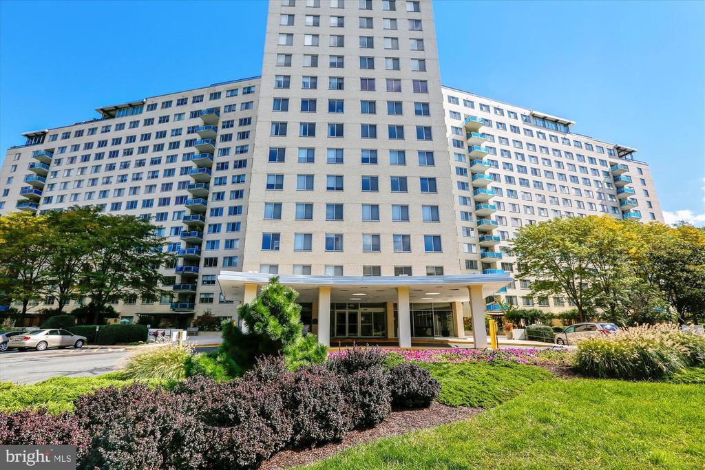 10401 GROSVENOR PL #1515, Rockville, MD 20852