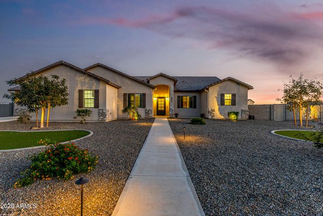 8981 W GARNET MOUNTAIN Drive, Casa Grande, AZ 85194