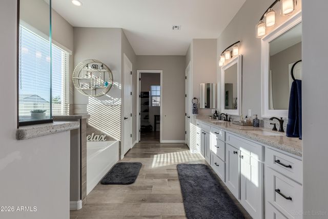 8981 W GARNET MOUNTAIN Drive, Casa Grande, AZ 85194