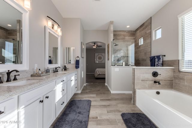 8981 W GARNET MOUNTAIN Drive, Casa Grande, AZ 85194