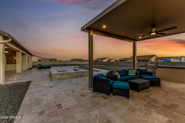 8981 W GARNET MOUNTAIN Drive, Casa Grande, AZ 85194