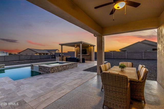 8981 W GARNET MOUNTAIN Drive, Casa Grande, AZ 85194