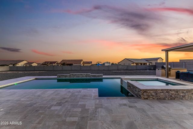 8981 W GARNET MOUNTAIN Drive, Casa Grande, AZ 85194