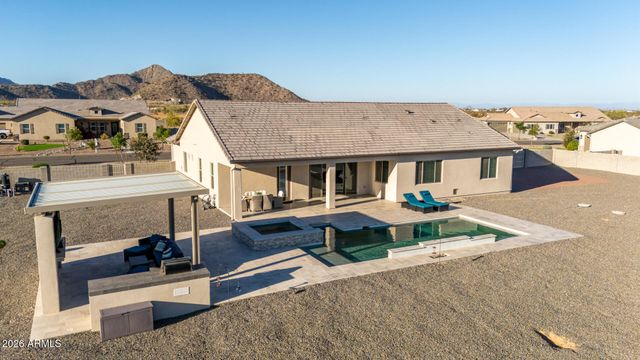 8981 W GARNET MOUNTAIN Drive, Casa Grande, AZ 85194