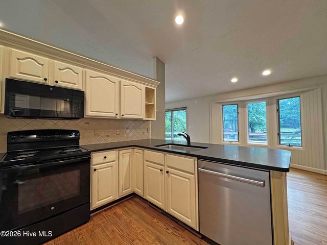 6 Sunset Drive, Carthage, NC 28327