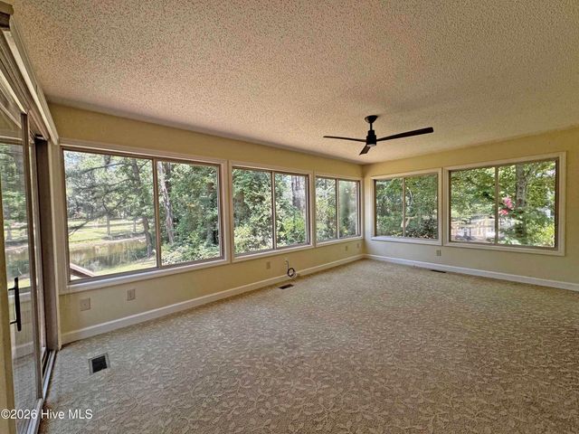 6 Sunset Drive, Carthage, NC 28327