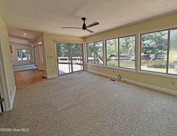 6 Sunset Drive, Carthage, NC 28327