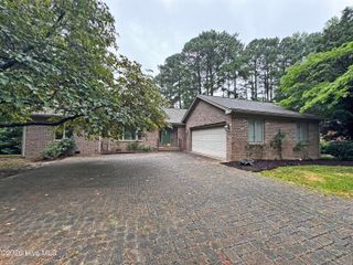 6 Sunset Drive, Carthage, NC 28327
