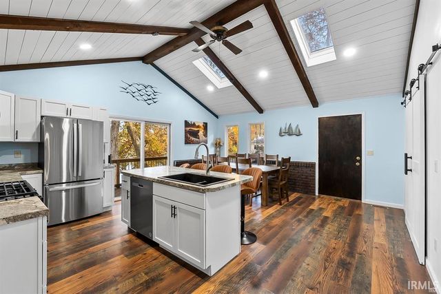 8652 E Koher Road, Syracuse, IN 46567