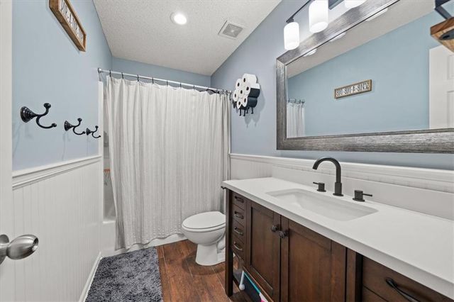 803 NW Redbud Drive, Grain Valley, MO 64029