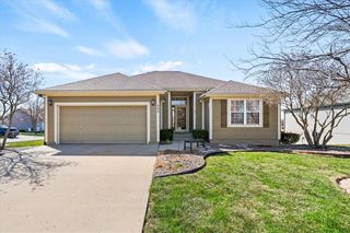 803 NW Redbud Drive, Grain Valley, MO 64029
