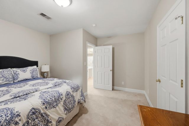 656 Emmett Creek Lane, Lexington, KY 40515