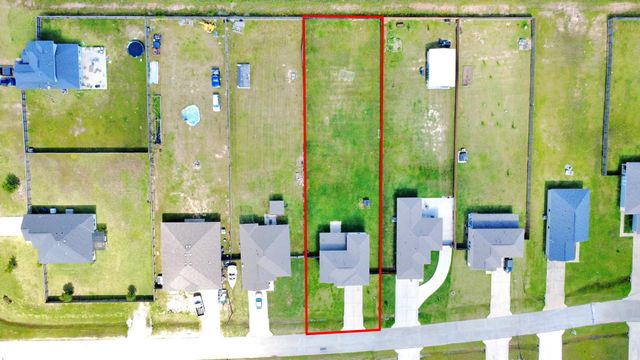 696 Road 5105, Cleveland, TX 77327