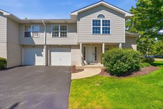 1332 Sugar Court, Naperville, IL 60563
