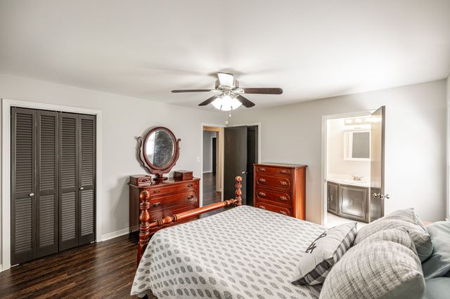 1661 Main St, Greenbrier, TN 37073