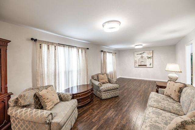 1661 Main St, Greenbrier, TN 37073