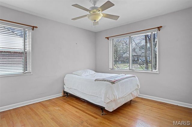 1334 Pinetree Lane, St Louis, MO 63119