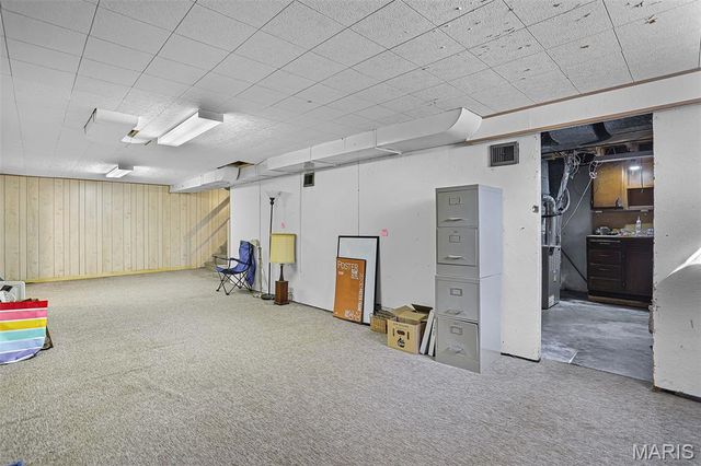 1334 Pinetree Lane, St Louis, MO 63119