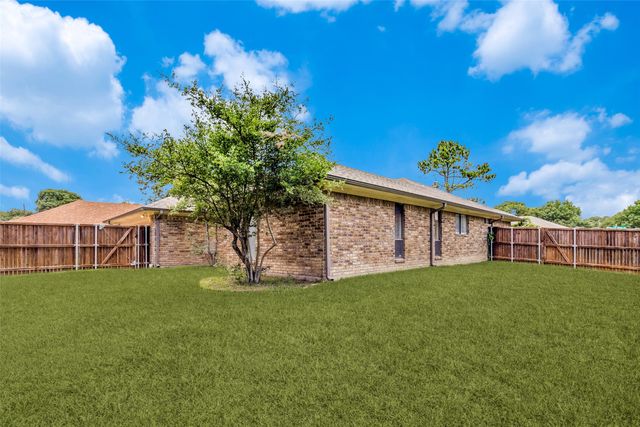 201 Nob Hill Place, Allen, TX 75013