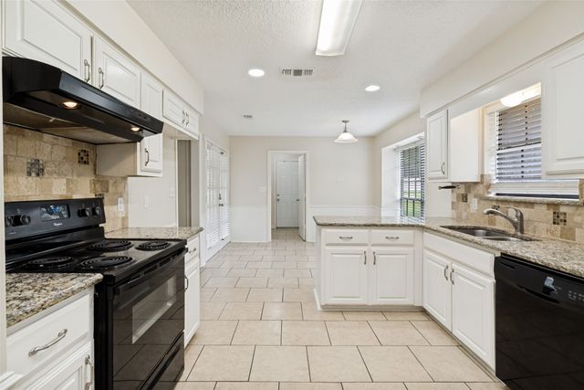 201 Nob Hill Place, Allen, TX 75013