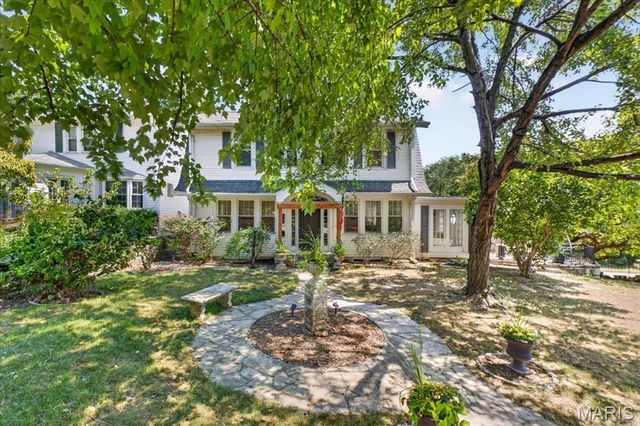 6105 Simpson Avenue, St Louis, MO 63139