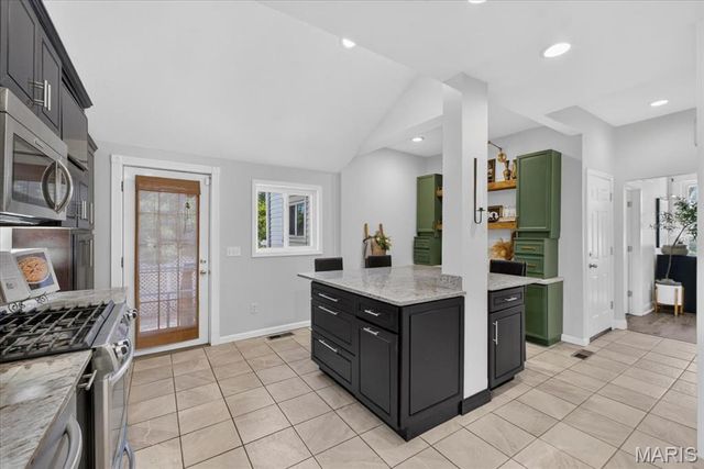 6105 Simpson Avenue, St Louis, MO 63139