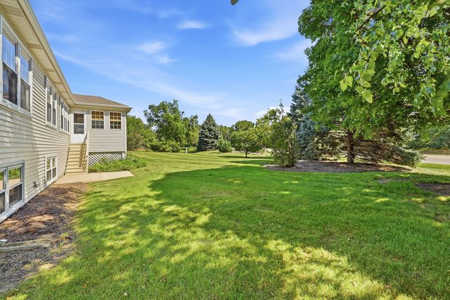 210 Stillwater Court, Oswego, IL 60543