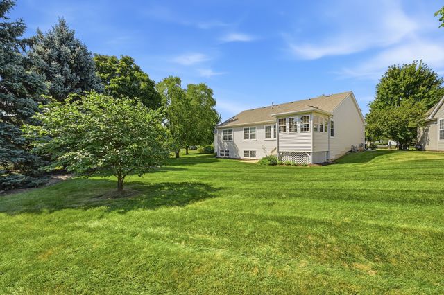 210 Stillwater Court, Oswego, IL 60543