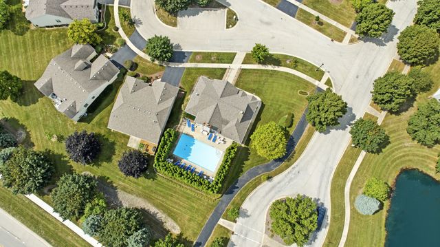 210 Stillwater Court, Oswego, IL 60543