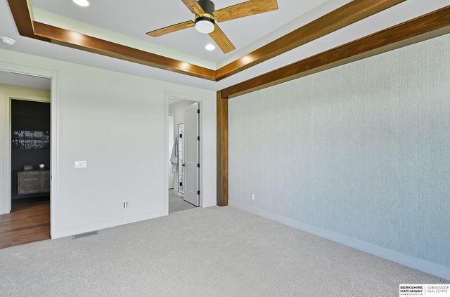 2098 N 182nd Avenue Circle, Elkhorn, NE 68022