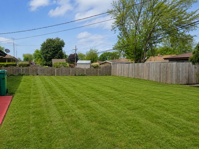 900 Westminster Road, Joliet, IL 60435