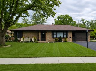 900 Westminster Road, Joliet, IL 60435