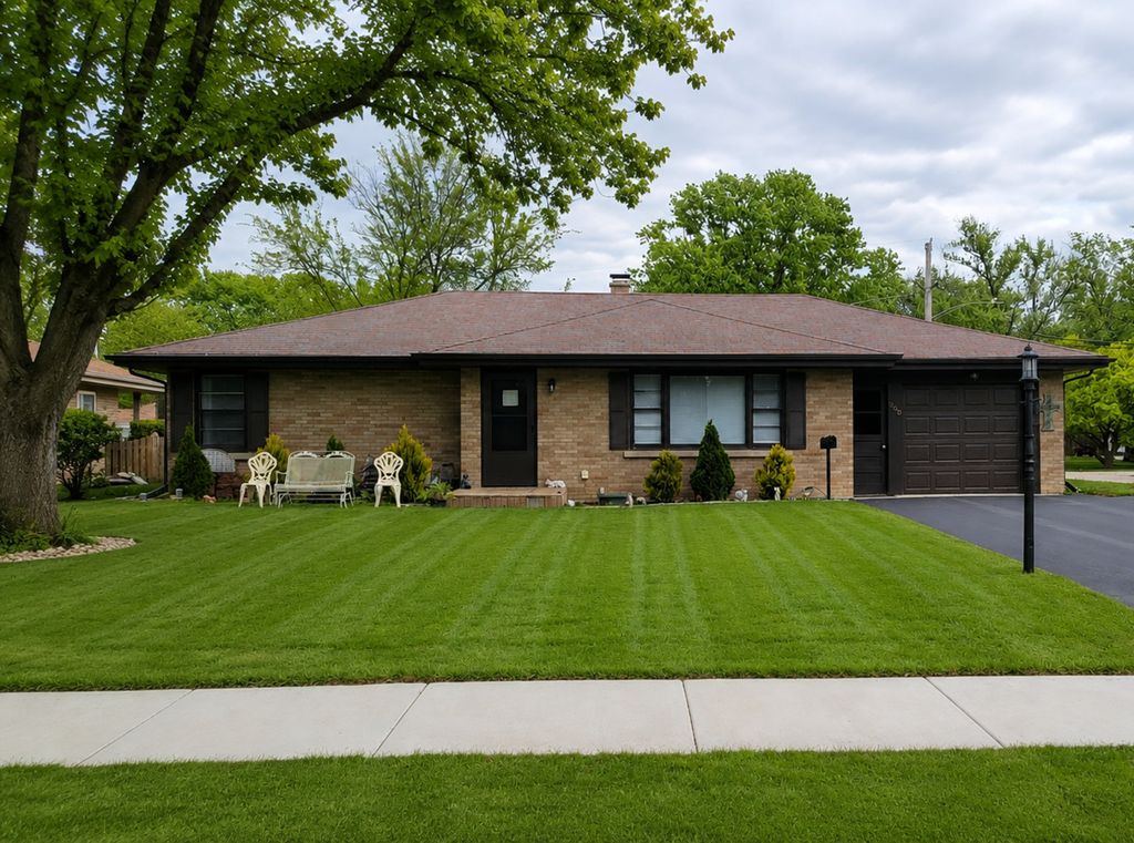 900 Westminster Road, Joliet, IL 60435
