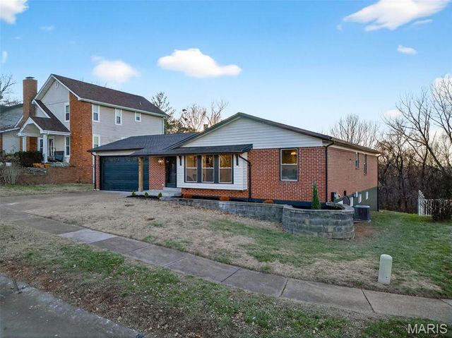 6017 Wagon Mount Court, Unincorporated, MO 63129