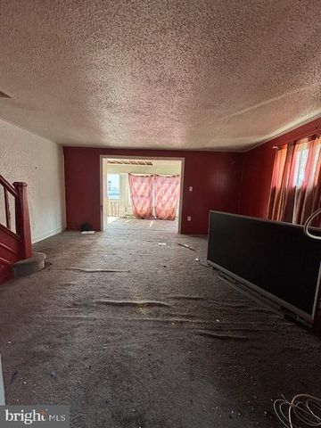 200 N 6TH ST, Darby, PA 19023