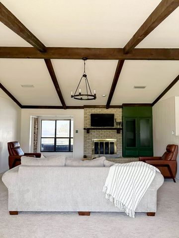 5204 Mansfield Road, Arlington, TX 76017