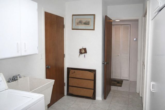 1606 CYPRESS POINT COURT, Venice, FL 34293