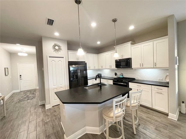 21645 AVON PARK COURT, Venice, FL 34293