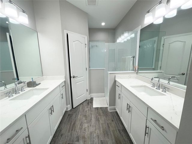 21645 AVON PARK COURT, Venice, FL 34293