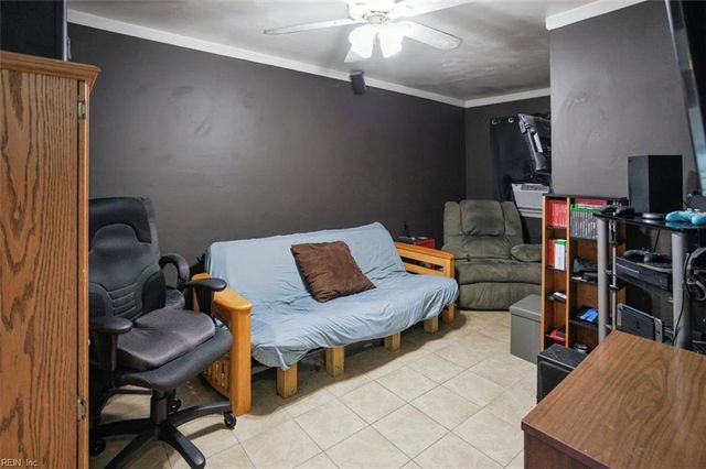 4300 Midhurst LN, Chesapeake, VA 23321