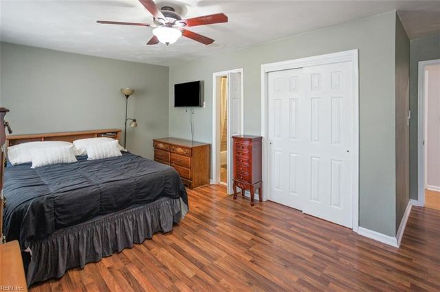 4300 Midhurst LN, Chesapeake, VA 23321