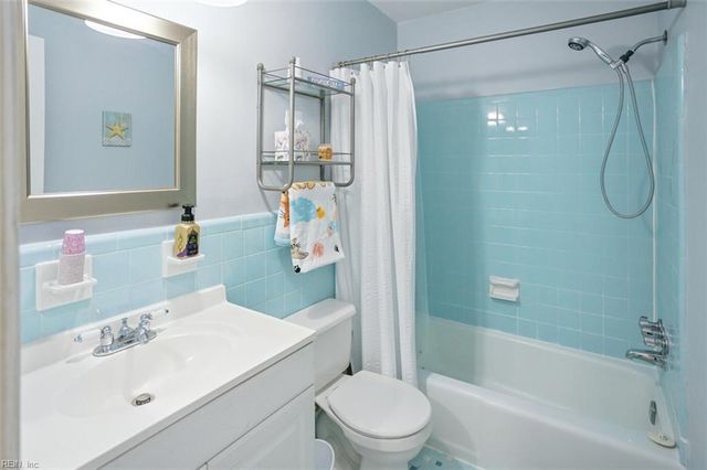 4300 Midhurst LN, Chesapeake, VA 23321