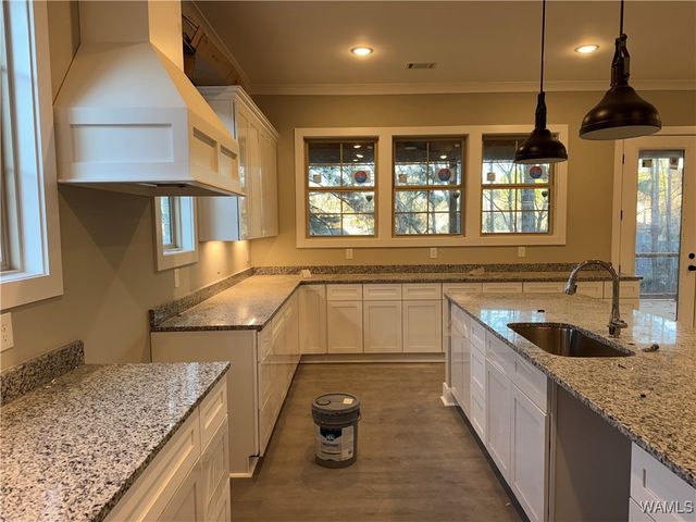 13807 Burks, Northport, AL 35475